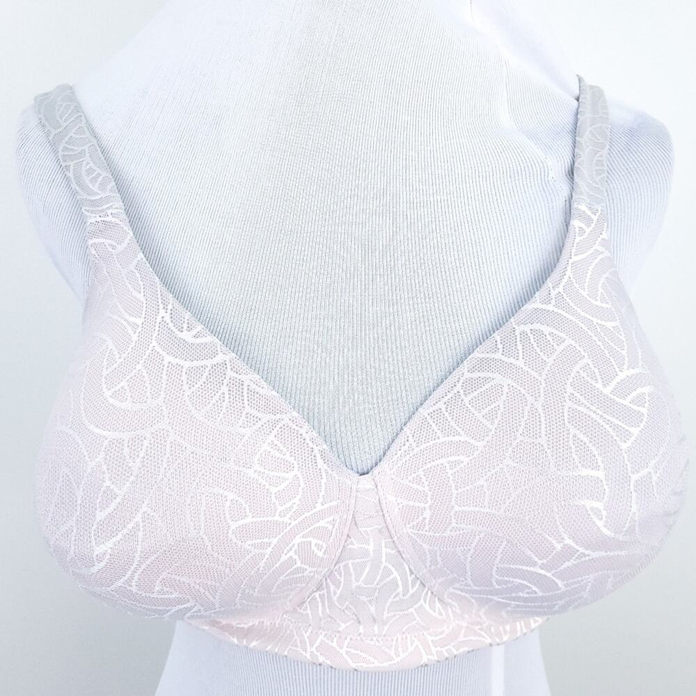 Vanity Fair Full Coverage Wire Free Bra 38DD Beige Lace Lined Cups